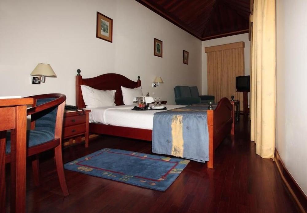 Galeria Suite Hotel 아베이루 외부 사진