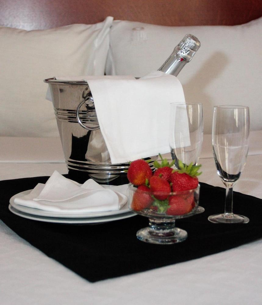 Galeria Suite Hotel 아베이루 외부 사진